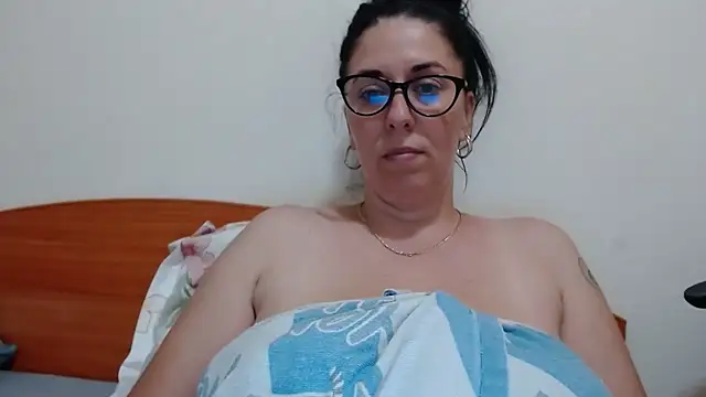 jollene online show from July 8, 12:07 pm