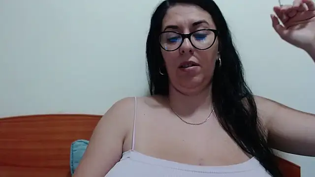 Snapshot of jollene chatting on October 8, 3:05 pm jollene online show from October 8, 3:05 pm