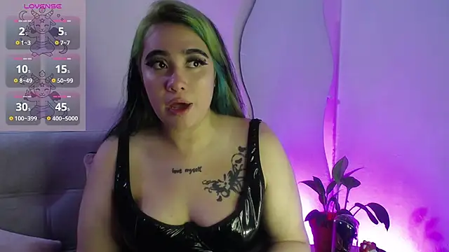 Misslilith12 online show from August 3, 6:57 pm