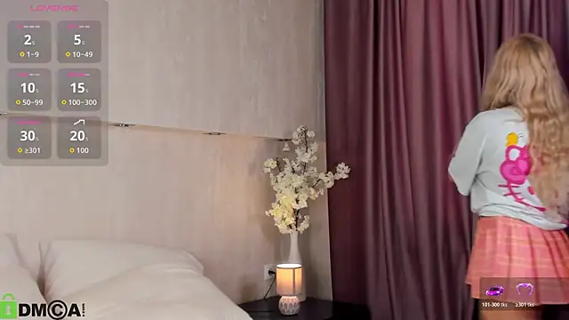Molly Platt online show from July 23, 9:17 am