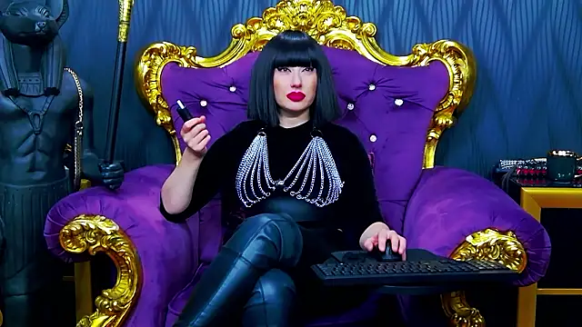 LaraMaeve online show from February 9, 5:43 am