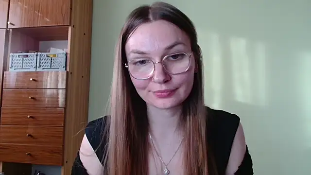 LooveELLYx online show from March 2, 3:19 pm