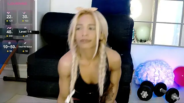 SarahRaynex online show from April 30, 5:51 pm