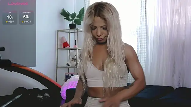 SarahRaynex online show from July 23, 10:23 am