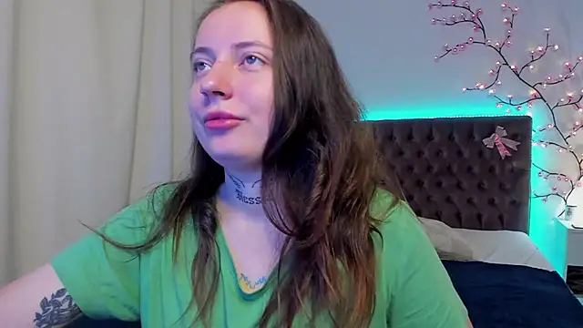 Snapshot of LilaVame chatting on September 10, 7:25 pm LilaVame online show from September 10, 7:25 pm
