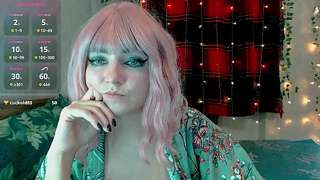 MagicPink online show from December 4, 1:35 pm