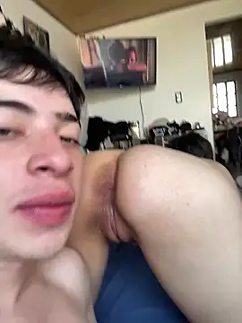 slowberv online show from April 18, 6:21 pm