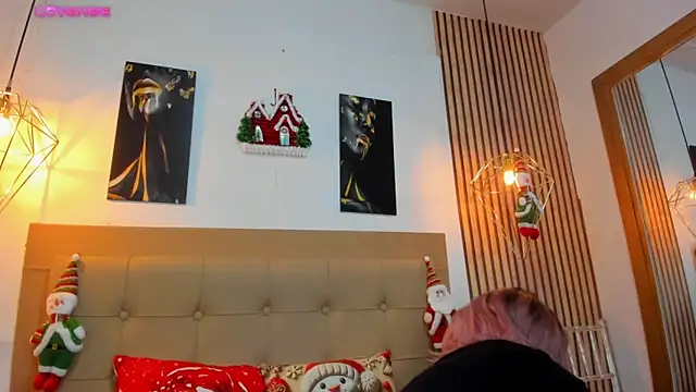 alesziarose online show from November 27, 6:55 pm