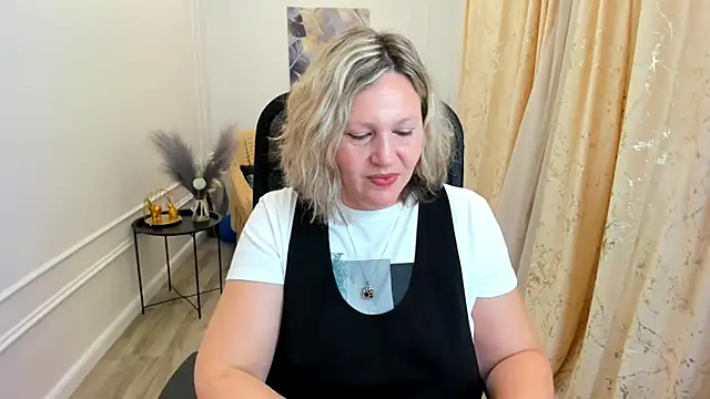 NinaStarle online show from June 16, 11:44 am