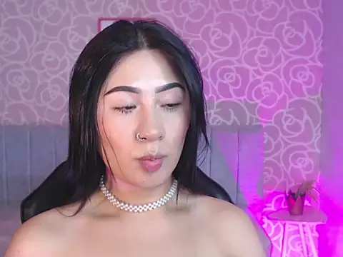 Snapshot of evelyn_ch_ chatting on September 9, 1:44 pm evelyn ch online show from September 9, 1:44 pm