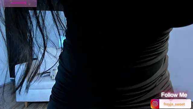 freyja sweet  online show from September 26, 11:08 am