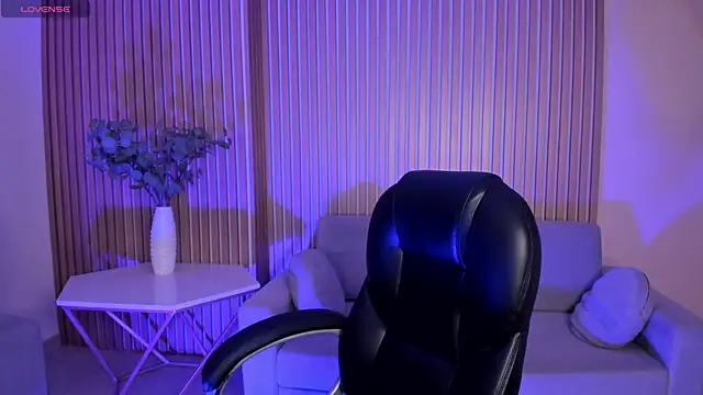 SarahYates online show from July 2, 3:34 am