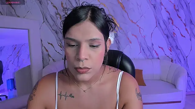 SarahYates online show from July 25, 7:43 pm