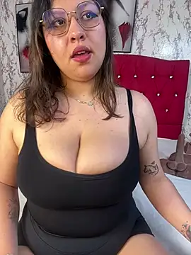 Larissa Antonella online show from June 27, 4:24 am