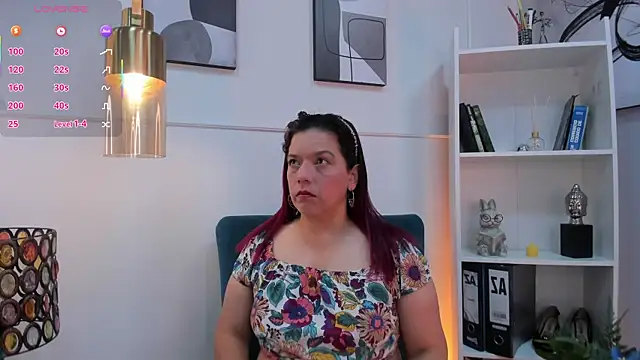 VeronicaBlake online show from July 8, 1:02 pm