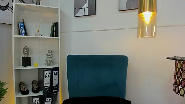 VeronicaBlake online show from July 16, 1:15 pm