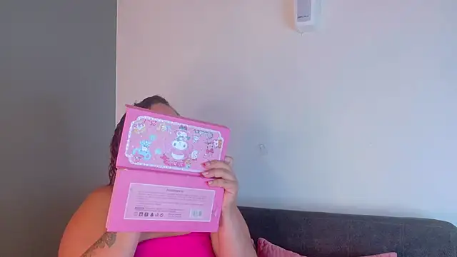JenaCooper  online show from July 21, 9:32 am