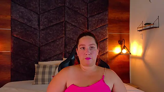 JenaCooper  online show from July 15, 3:00 am