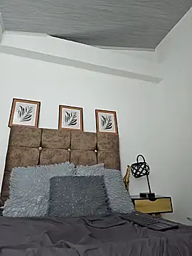 Daniela Leonn online show from November 26, 8:21 pm