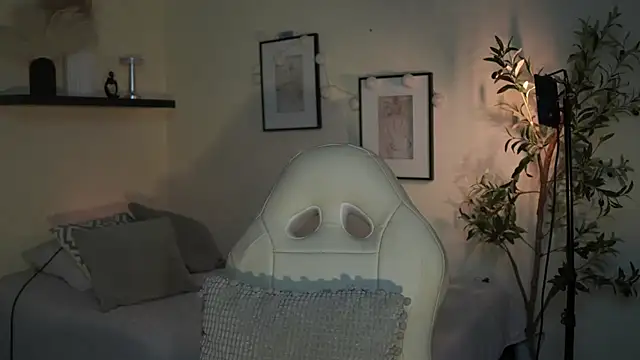 isabella-garcia- online show from July 19, 12:24 am