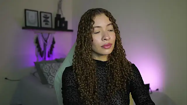 isabella-garcia- online show from January 18, 11:23 pm