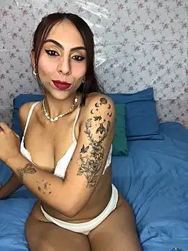 Roselingalvis13 online show from July 26, 3:36 am