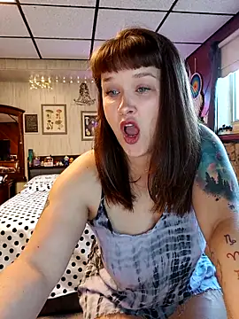 Snapshot of Ursulalane chatting on October 1, 4:56 pm Ursulalane online show from October 1, 4:56 pm