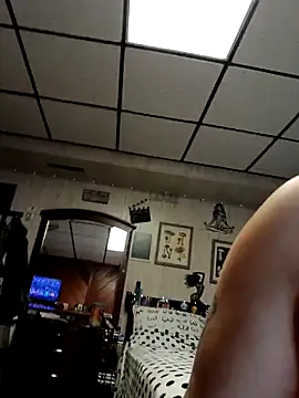 Snapshot of Ursulalane chatting on October 7, 5:17 pm Ursulalane online show from October 7, 5:17 pm