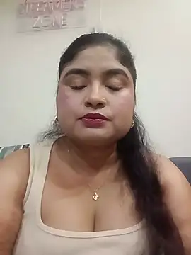 hornyriyanka online show from June 26, 2:13 am