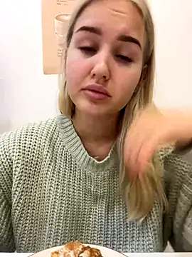 CandyVice online show from November 13, 7:57 pm