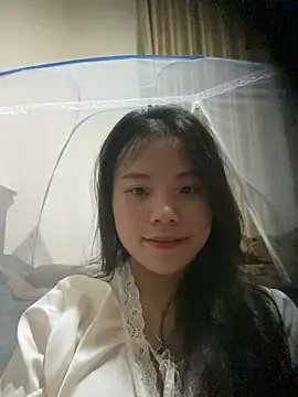 Snapshot of Bella_7777 chatting on September 20, 2:15 pm Bella 7777 online show from September 20, 2:15 pm