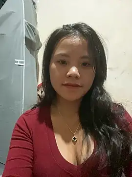 Snapshot of Bella_7777 chatting on September 10, 3:23 pm Bella 7777 online show from September 10, 3:23 pm