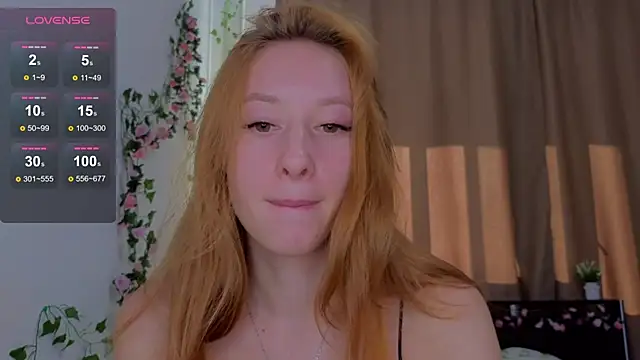Snapshot of Candy_Flosse chatting on September 29, 10:20 am Candy Flosse online show from September 29, 10:20 am