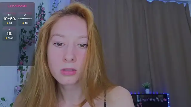 Snapshot of Candy_Flosse chatting on September 18, 8:46 am Candy Flosse online show from September 18, 8:46 am