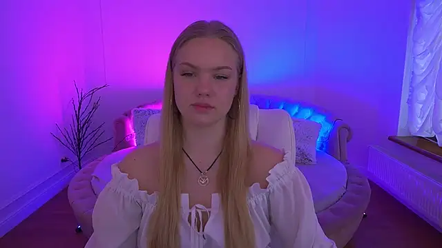 CelesteNoir online show from December 23, 8:07 am