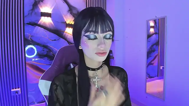 chloe jacksonn online show from June 18, 5:07 pm