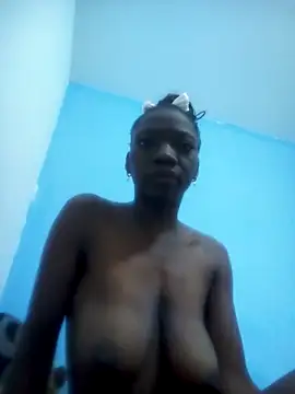 Snapshot of Aurora-Queen chatting on October 24, 3:24 am Aurora-Queen online show from October 24, 3:24 am