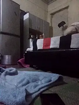 RFeltomWhitJ online show from September 25, 1:37 am