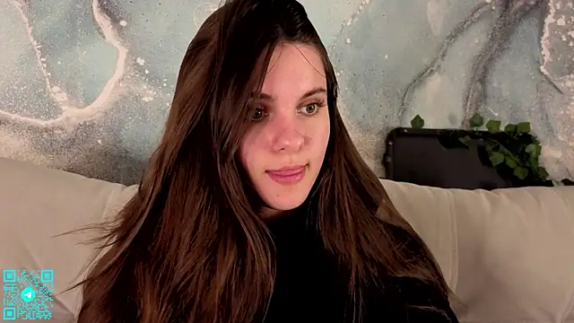 chloemilka online show from April 30, 6:35 pm