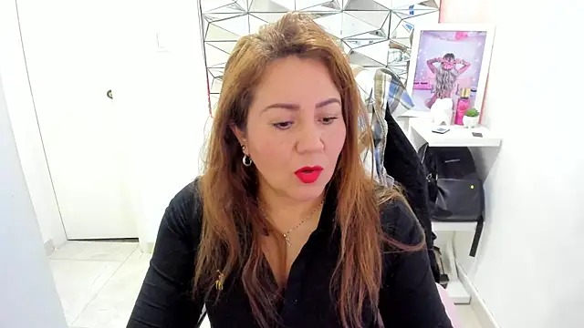 camixxx m online show from July 4, 12:23 pm