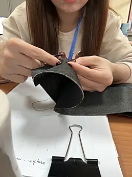 PhuongNhi21 online show from December 5, 1:27 am