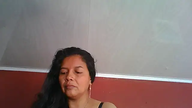 DianaOchoa  online show from June 30, 1:10 pm