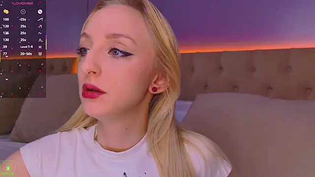 maya snow online show from November 22, 10:40 am