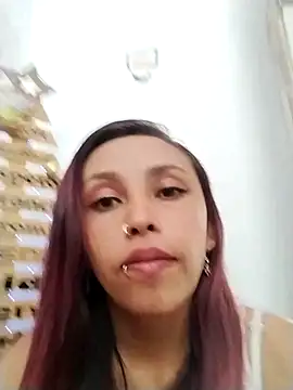 valeriasweet  online show from December 3, 7:05 pm