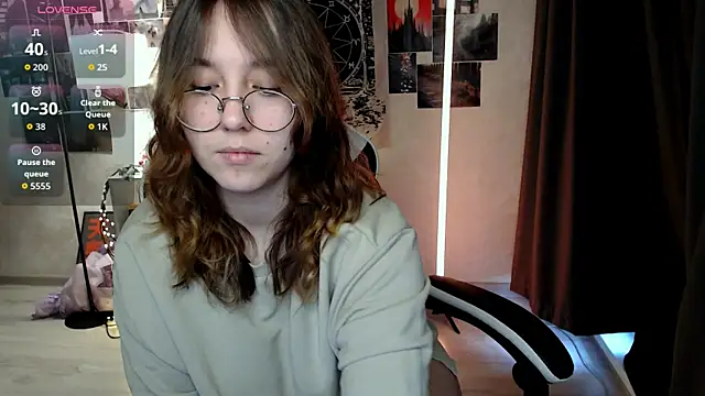 ameliameadd online show from November 20, 8:15 am