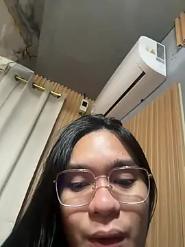 yourlovingperlita69 online show from July 31, 11:33 am