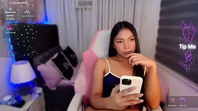 naughtyjayde online show from April 28, 2:27 am