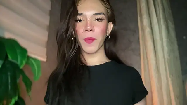 Snapshot of Misselliefayexxx chatting on October 2, 9:31 pm Misselliefayexxx online show from October 2, 9:31 pm