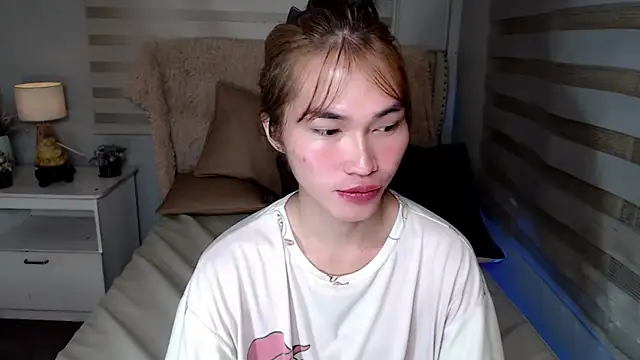 lovelychanel69xx online show from October 30, 10:33 pm