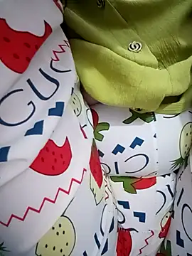 Yoo j online show from November 29, 11:25 am